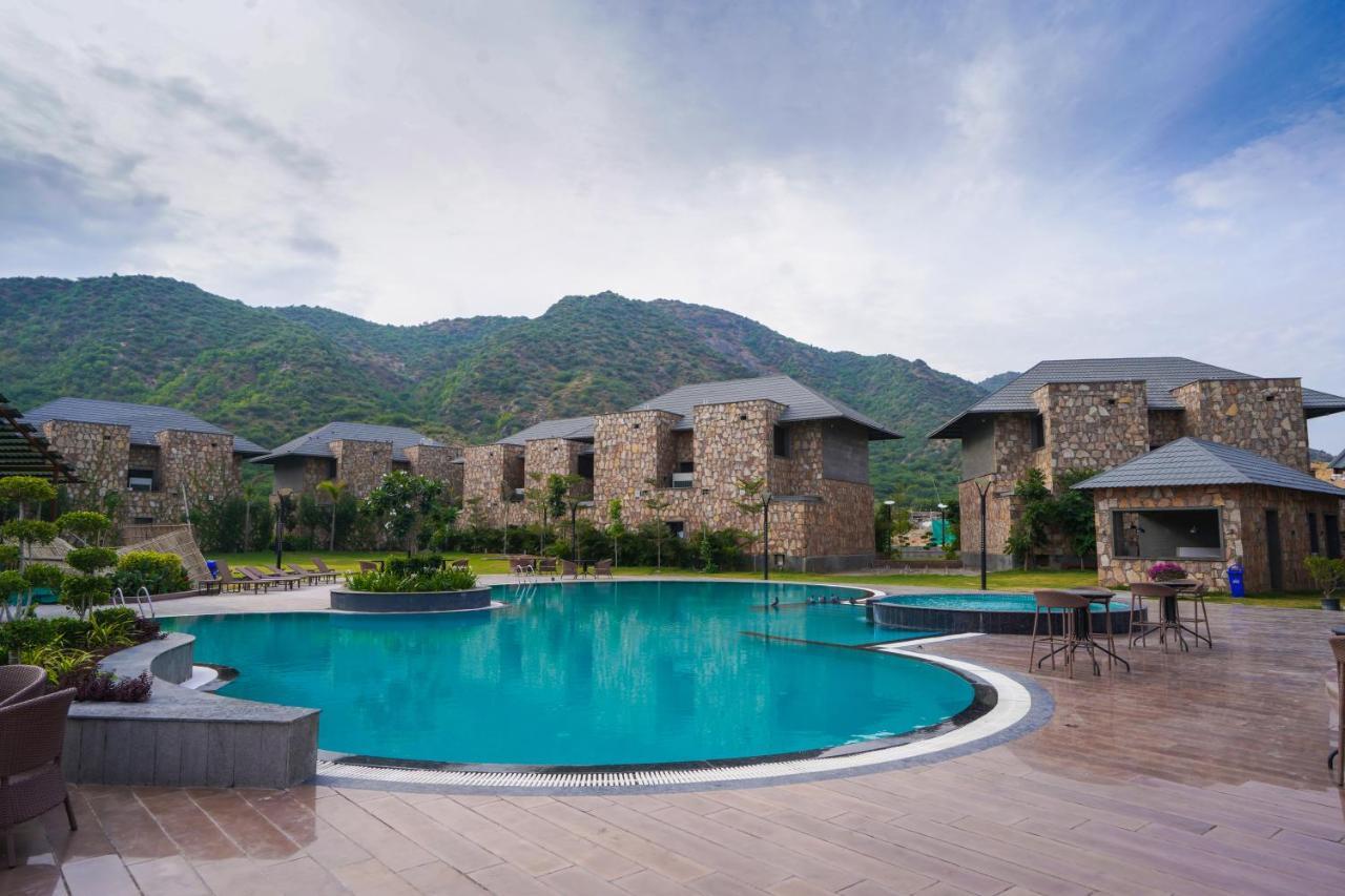 Pushkara Resort And Spa Extérieur photo